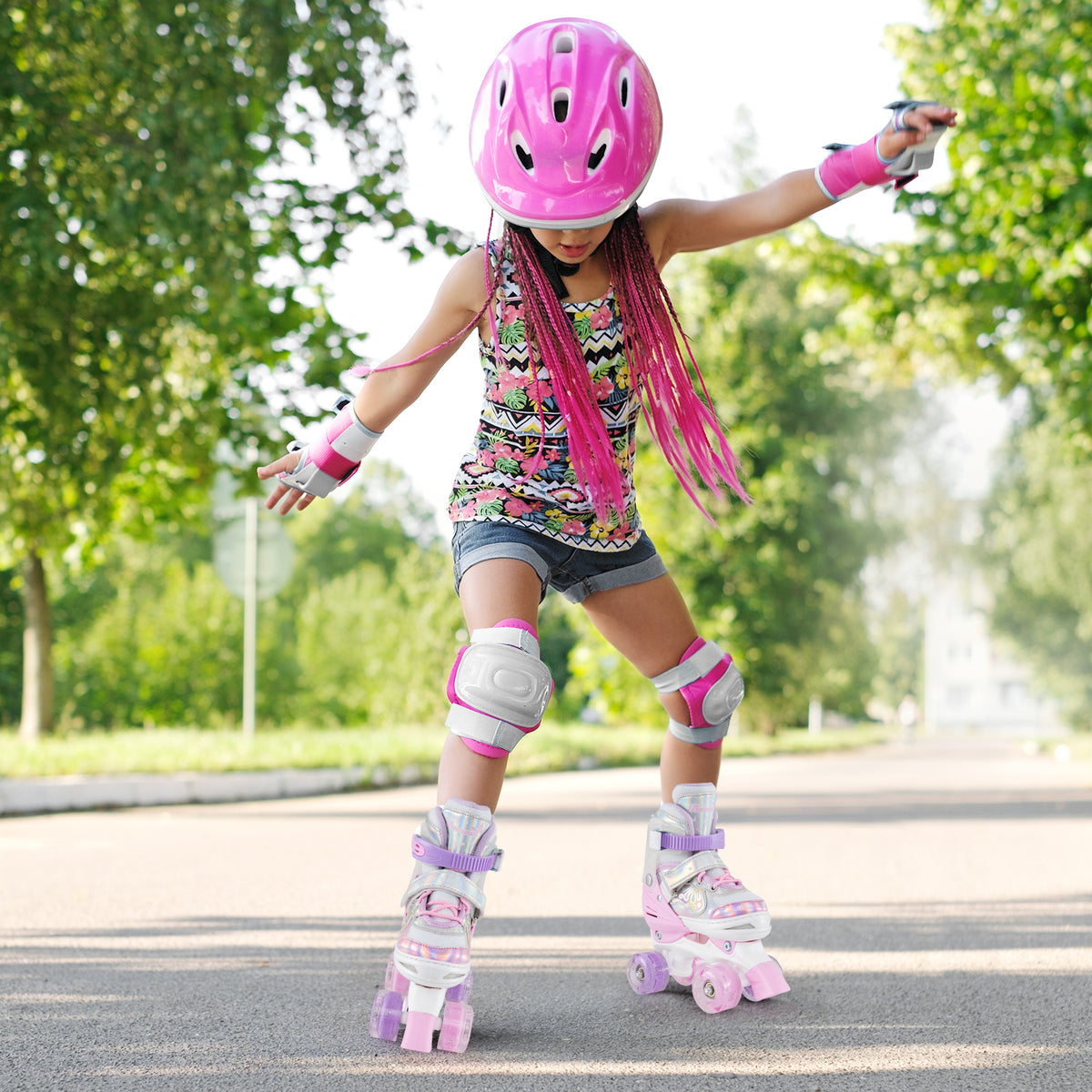 Kids Roller Skates 4 Sizes Adjustable Quad Skates with Light-up Wheels and Safety Protection-Pink