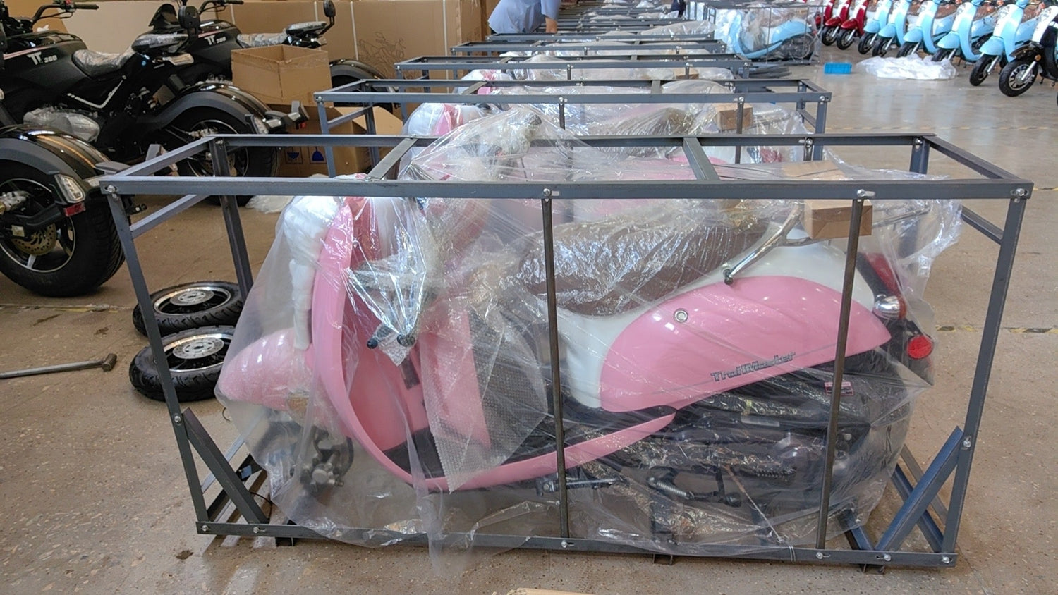 TrailMaster Milano 50cc Street Scooter