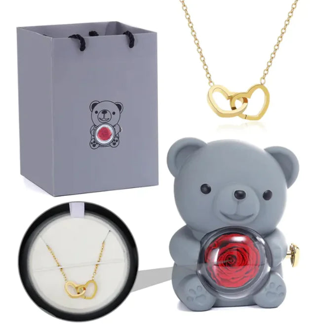 Lux Clover Necklace in Gift Box