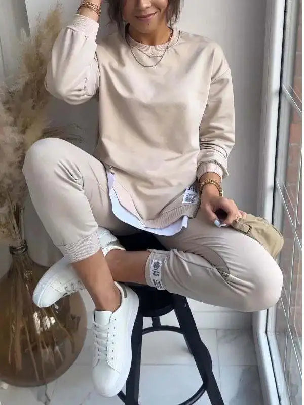 Effortless Chic Women's 2 Piece Hoodie Set