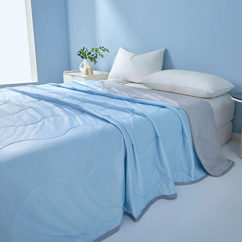 King Size Cooling Comforter - Breathable & Lightweight Ice Silk Cooling Blanket, Thin Quilt for Hot Summer