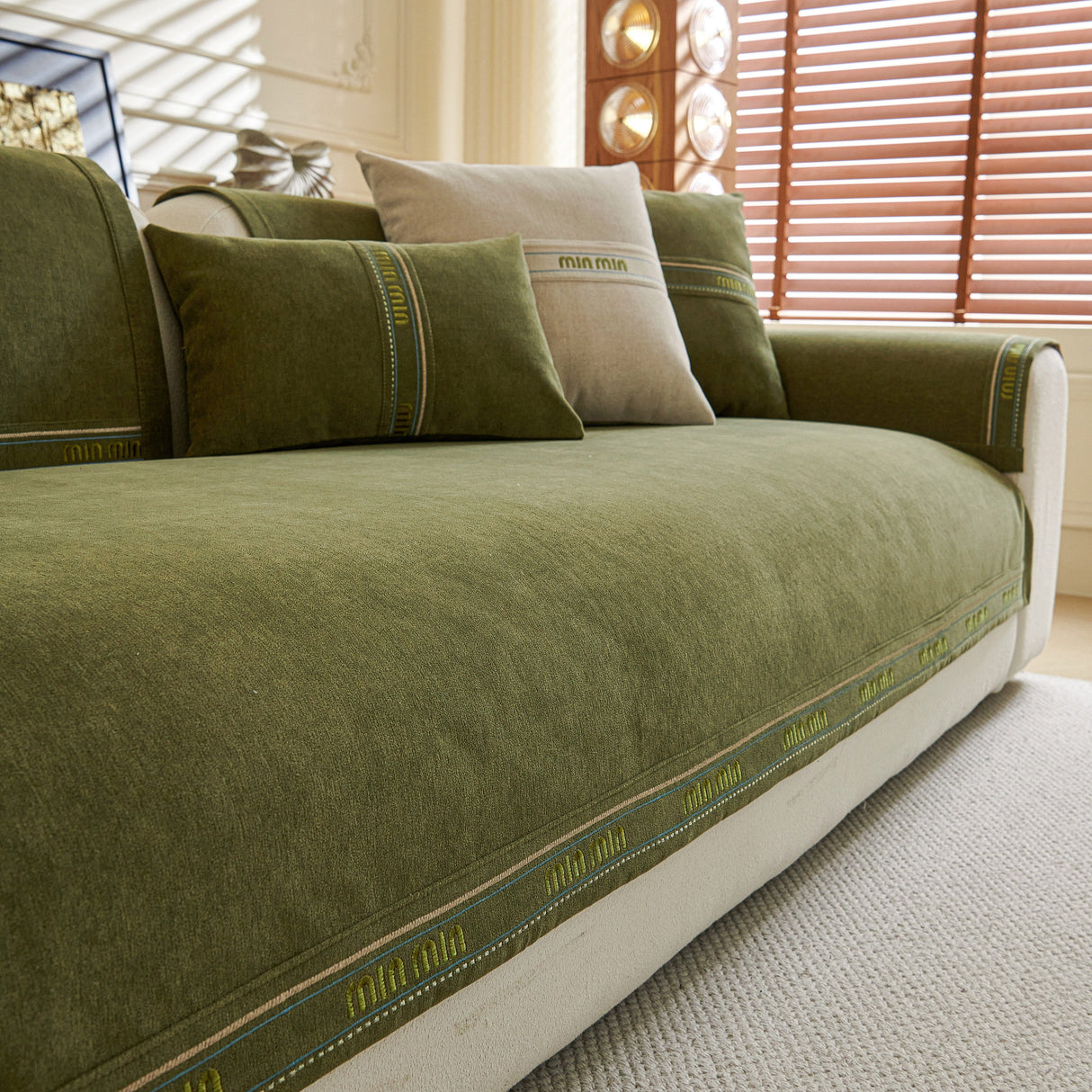 Chenille Sofa Cover Pet Mat, Non-Slip Couch Protector for Sectional & L-Shaped Sofas