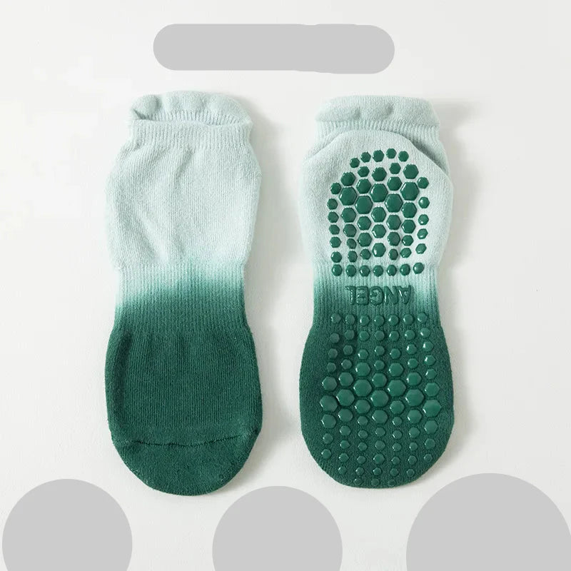 Non Slip Yoga Socks with Towel Grip