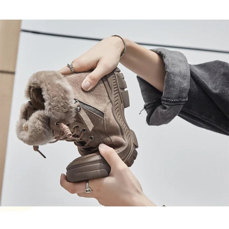 Stay Warm This Winter: Women's Snow Boots