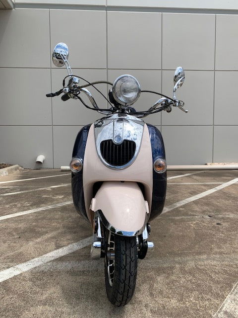 TrailMaster Sorrento 150cc Street Scooter, Ships Fully Assembled