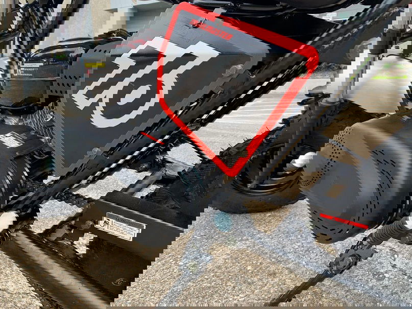 TrailMaster Hurricane 200X Mini Bike, 208cc 7.5 HP with Torque Converter, Dual Disc Brake, Front & Rear Suspension