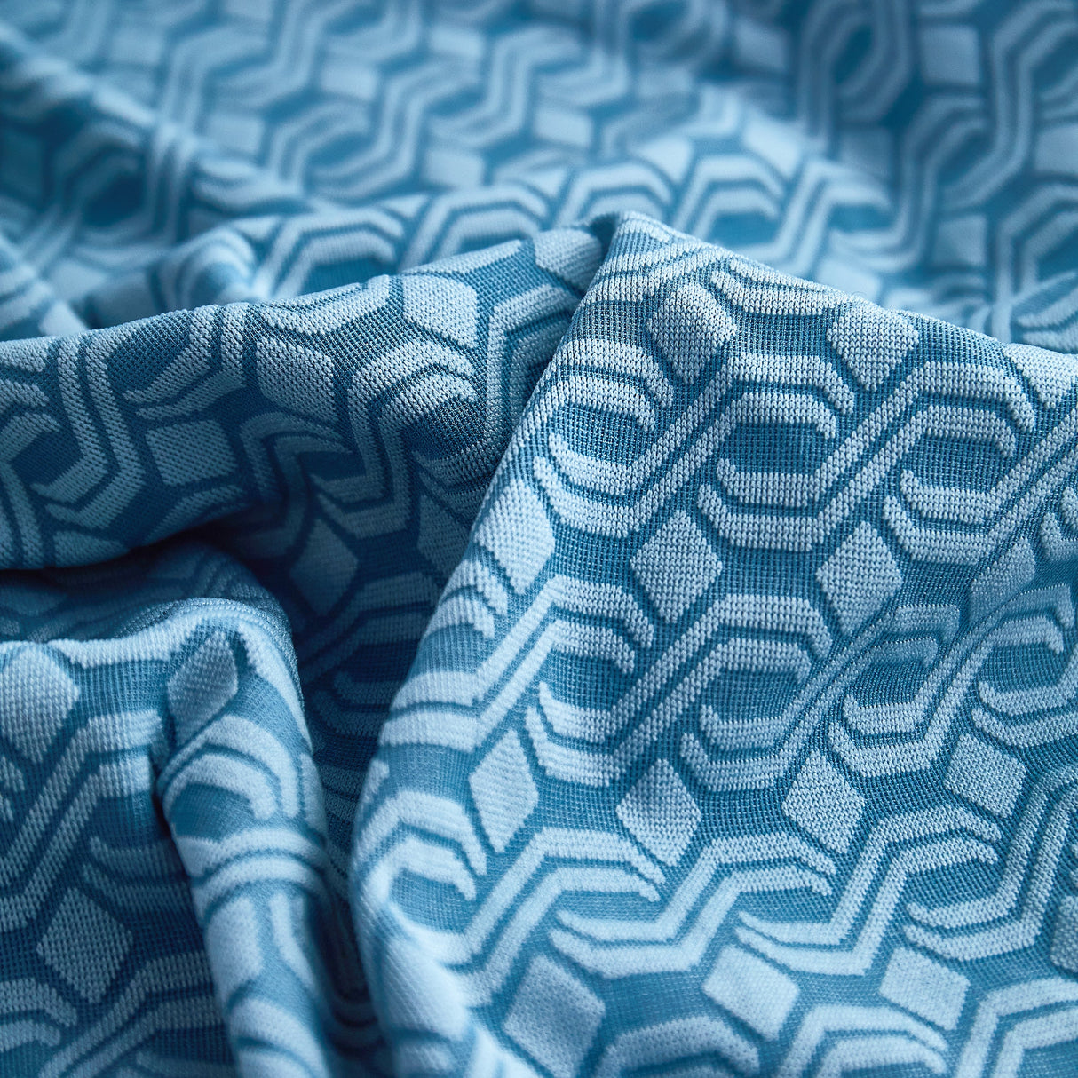 Growth Rings Jacquard Fleece Fabric Stretch Cushion Cover, Non-Slip Furniture Protector for Kids, Couch Cushion Covers