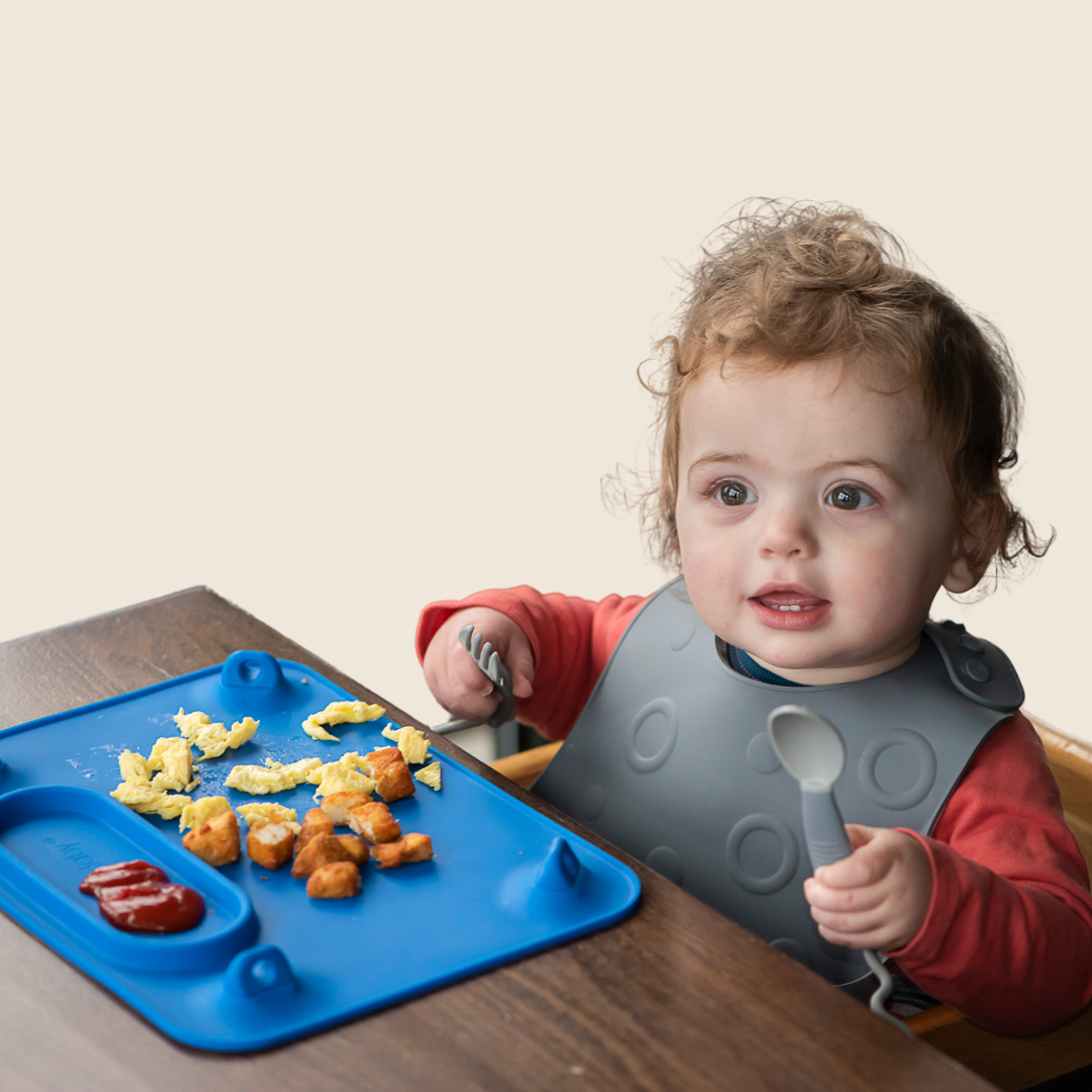 Travel Tether Bib+ Utensils