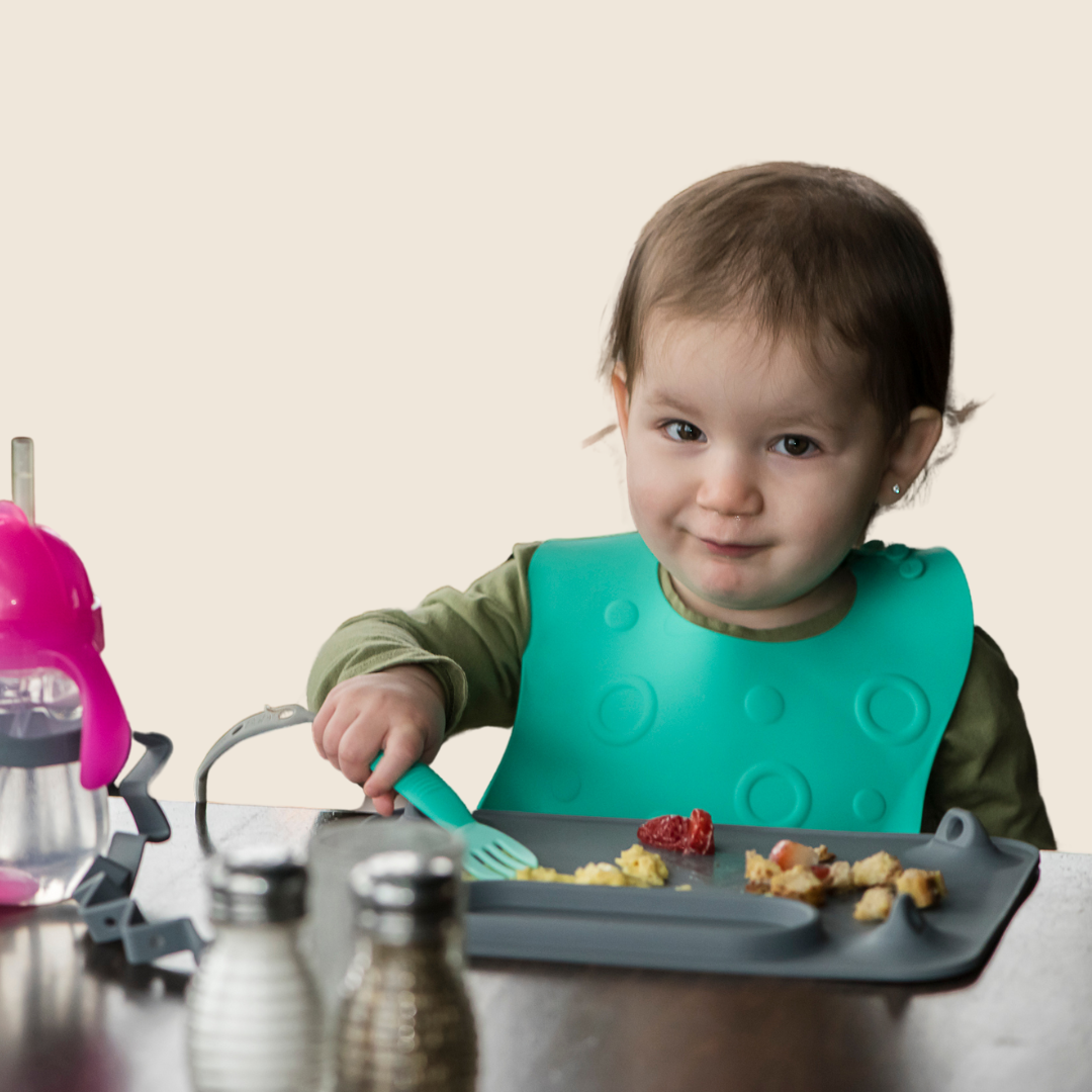 Travel Tether Bib+ Utensils