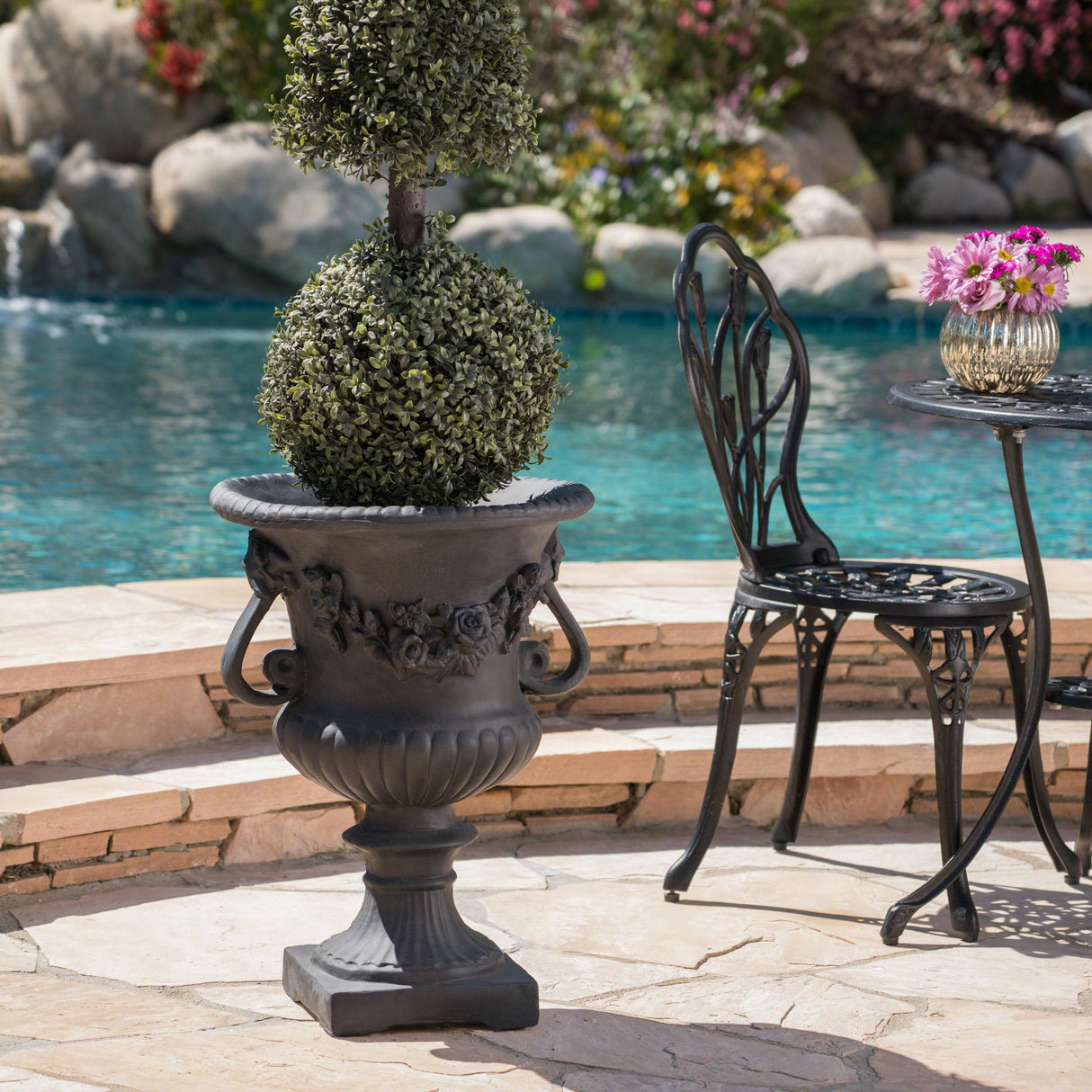 Buena Vista Urn