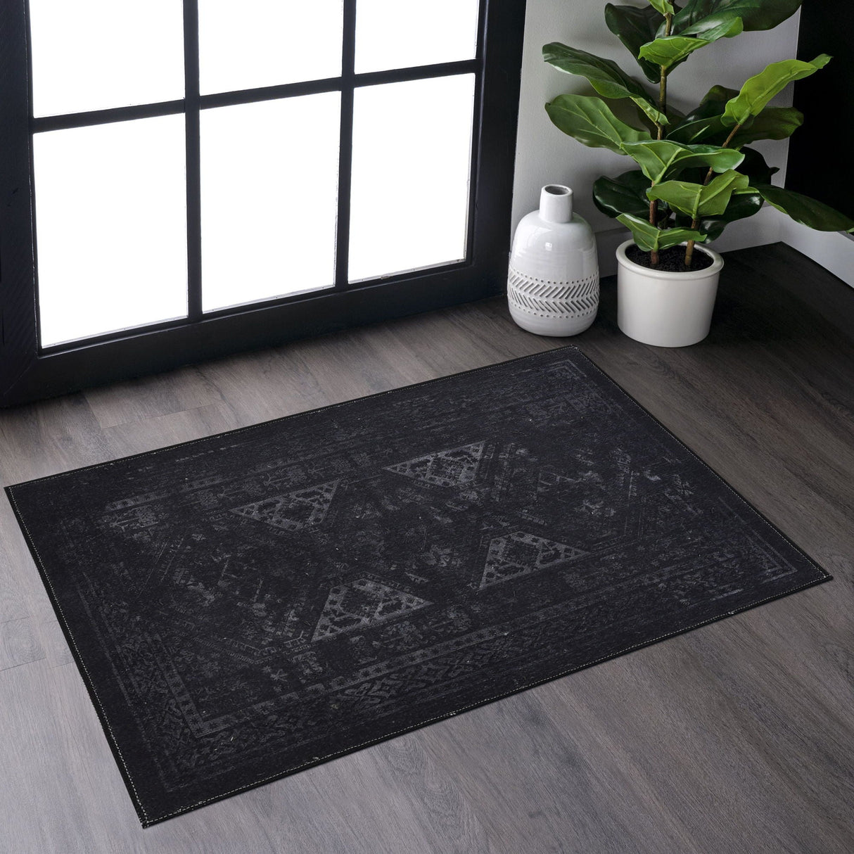Maval - Trendy Area Rug, Washable by Couch.com