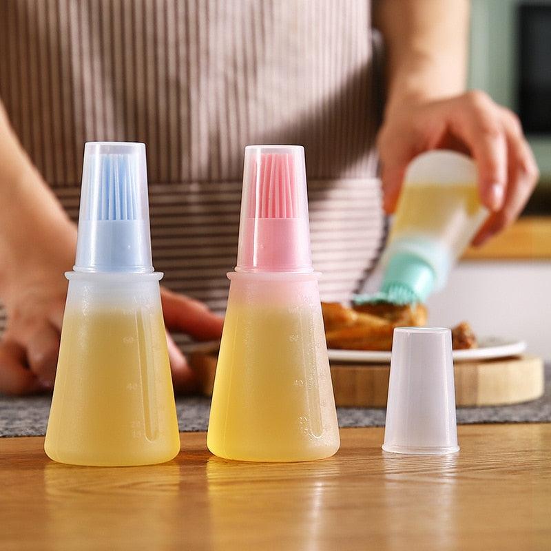 Barbecue Oil Brush Oil Dispenser with Brush High Temperature Resistant Silicone Seasoning Bottle Brush Kitchen Baking Gadgets Barbecue Oil Brush Portable Oil Brush Temperature Resistant Silicone Oil Brush