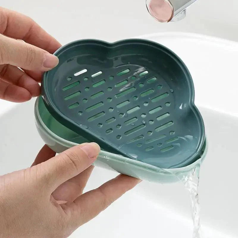 Bathroom Soap Dish Box Cute Cartoon Clouds Soap Holder Home Shower Travel Container Soap Tray Drainer Box Bathroom Accessories Soap Dish with Drain Soap Holder Soap Saver Easy Cleaning Dry Stop Soap