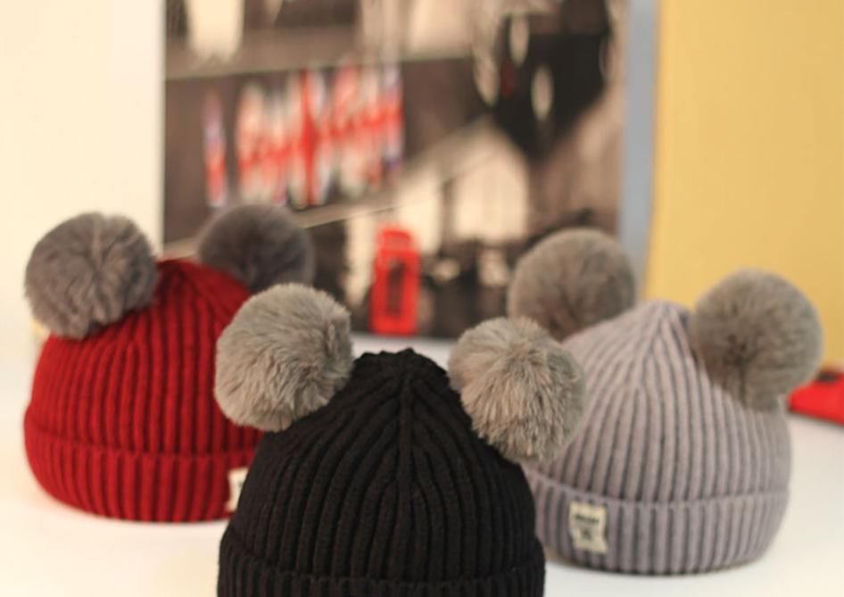 Modern Trend New Baby Beanies Hats Children Knitted Pompom Winter Autumn Cute Cap Warm Girl Hat With Two Balls