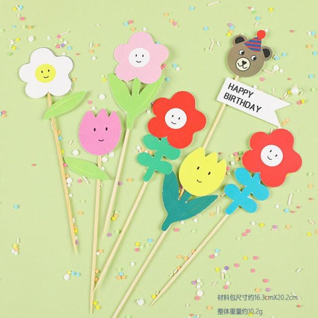 Bear Candle Birthday Cake Props Topper Card Cute Fantasy Cup Dessert Smiley Love Bear Table Dress Up Cake Props Party Cake Decor Supplies Toppers Birthday Cupcake Topper Various Cake Decorations for Birthday Party Photo Prop