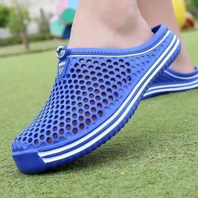 Classic Women Shoes Beach Closed Toe Slippers Unisex Hollow Out Casual Couple Flip Flops Garden Clogs Non-slide Men And Women Slippers