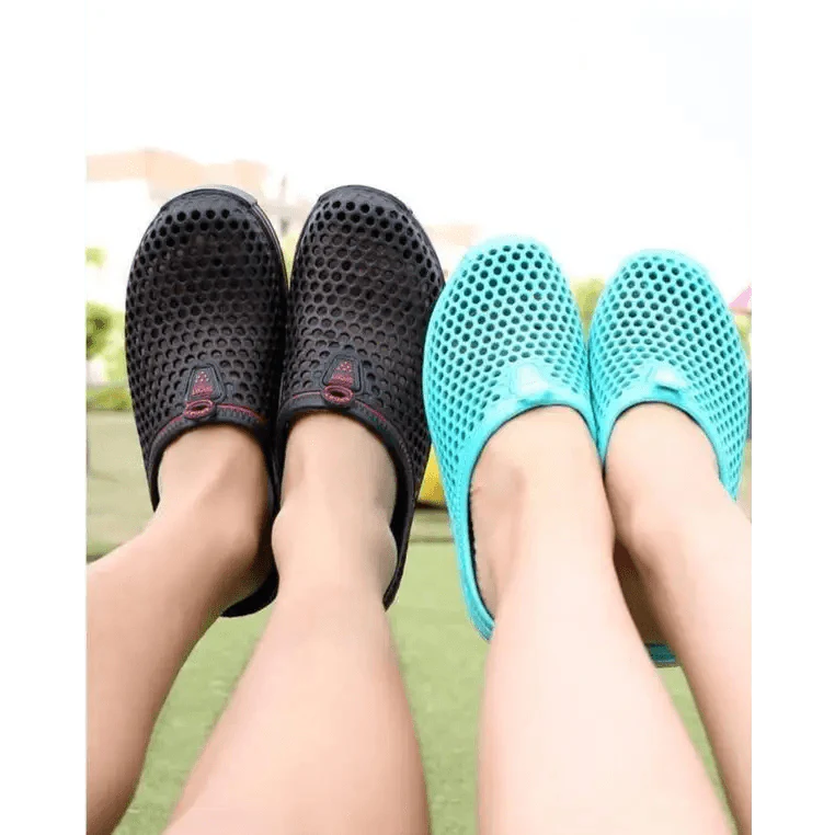 Classic Women Shoes Beach Closed Toe Slippers Unisex Hollow Out Casual Couple Flip Flops Garden Clogs Non-slide Men And Women Slippers