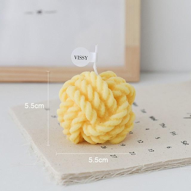 Creative Handmade Wool Ball Candle Scented Candle Hand Poured Scented Handmade Candle Decorative Candle For Bedroom Bathroom Aromatherapy Candle Gift Box Essential Oil Scented Candle Home Decoration