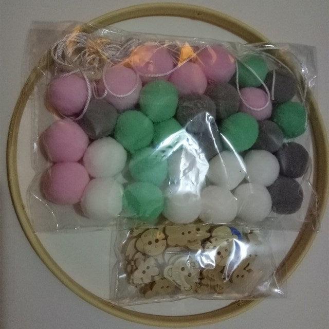 Cute Wool Ball Wind Chimes Newborn Baby Bed Bell Dream Catcher String Pendant Kids Room Decoration Wooden Wind Chime Bed Bell Nursery Crib Bed Bell Baby Bedroom Ceiling Wooden Beads Wind Chime Wall Hanging Ornament