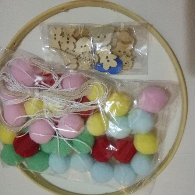 Cute Wool Ball Wind Chimes Newborn Baby Bed Bell Dream Catcher String Pendant Kids Room Decoration Wooden Wind Chime Bed Bell Nursery Crib Bed Bell Baby Bedroom Ceiling Wooden Beads Wind Chime Wall Hanging Ornament