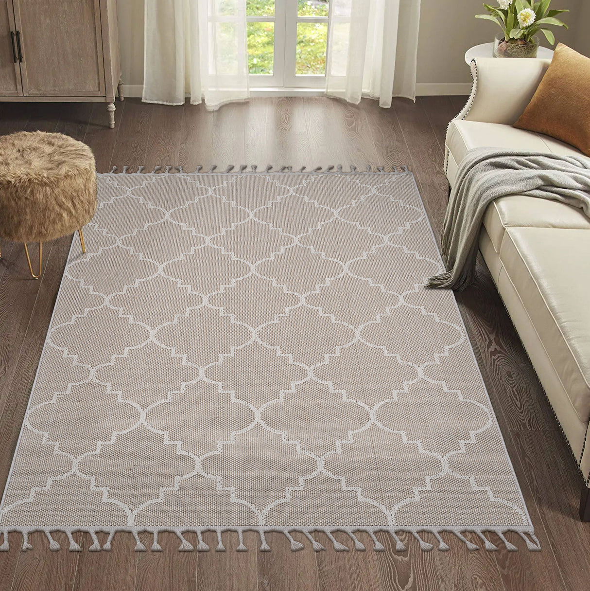 Guros - 4' X 6' Trellis Indoor / Outdoor Area Rug - Ivory by Couch.com