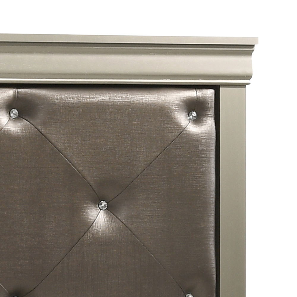 Chic Elegantly Designed Transitional Bed by Couch.com