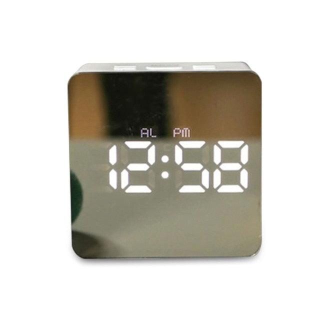 Digital Alarm Clock Alarm Clocks Adjustable Volume Alarm Clock for Bedroom Electronic 7 Inch Number Desktop Alarm Clocks For Kids Bedroom LED Screen for Kids Bedroom Temperature Snooze Function Desk Table Clock LED Clock Electronic Watch Table