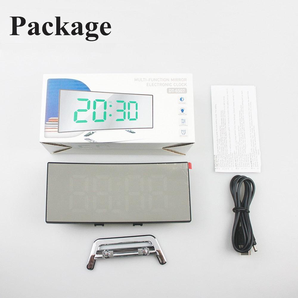 Digital Alarm Clock Desk Table Clock 3 Alarm Sounds Adjustable Volume Easy Digital Alarm Clock for Kids and Adults Compact Desk & Shelf Clocks for Bedroom Curved LED Screen Alarm Clocks For Kid Bedroom Temperature Snooze Function Home Decor Watch