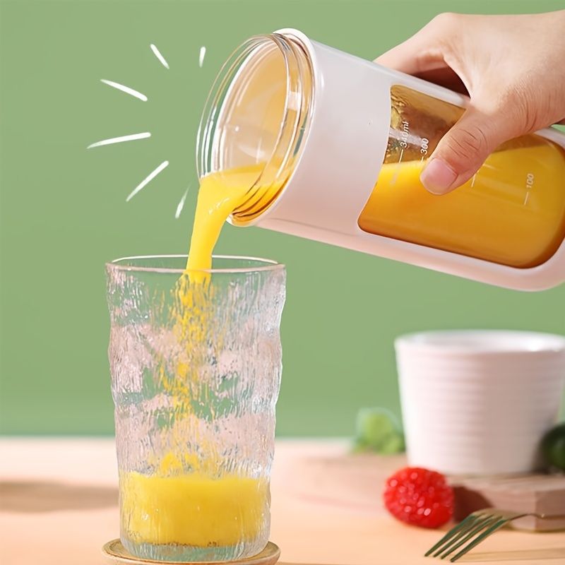 Lightweight Wireless Juicer Cup with 8 Blades - Portable USB Blender for Juicing on the Go