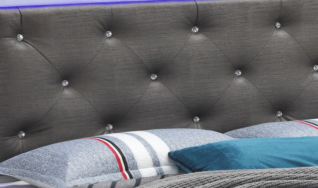 Lorana - Bed by Couch.com