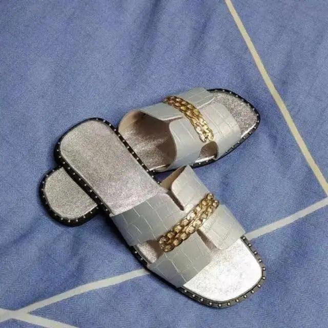 Elegant Black Women Chain Flip Flops Luxury Design Sandal Women Outdoor Slippers Casual Style Sandals