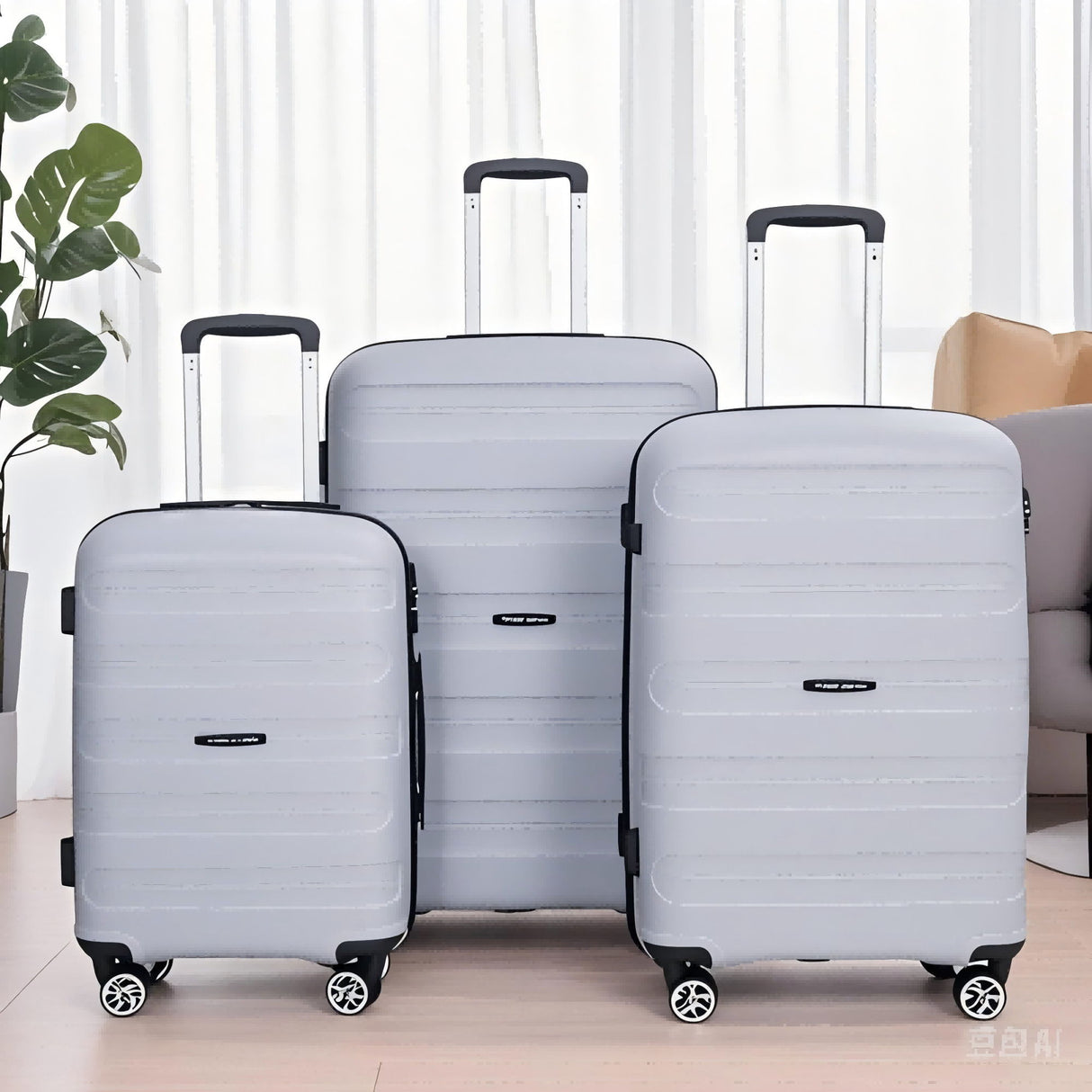 3 Piece Set Hardshell Suitcase Spinner Wheels by Couch.com
