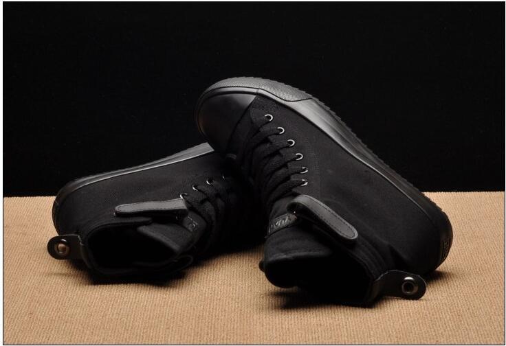 Fashion New Mens Light Breathable Canvas Casual Black White High Top Solid Color Sneakers Shoes Vulcanized Mens Sports Walking Jogging Non Slip Athletic Sneakers