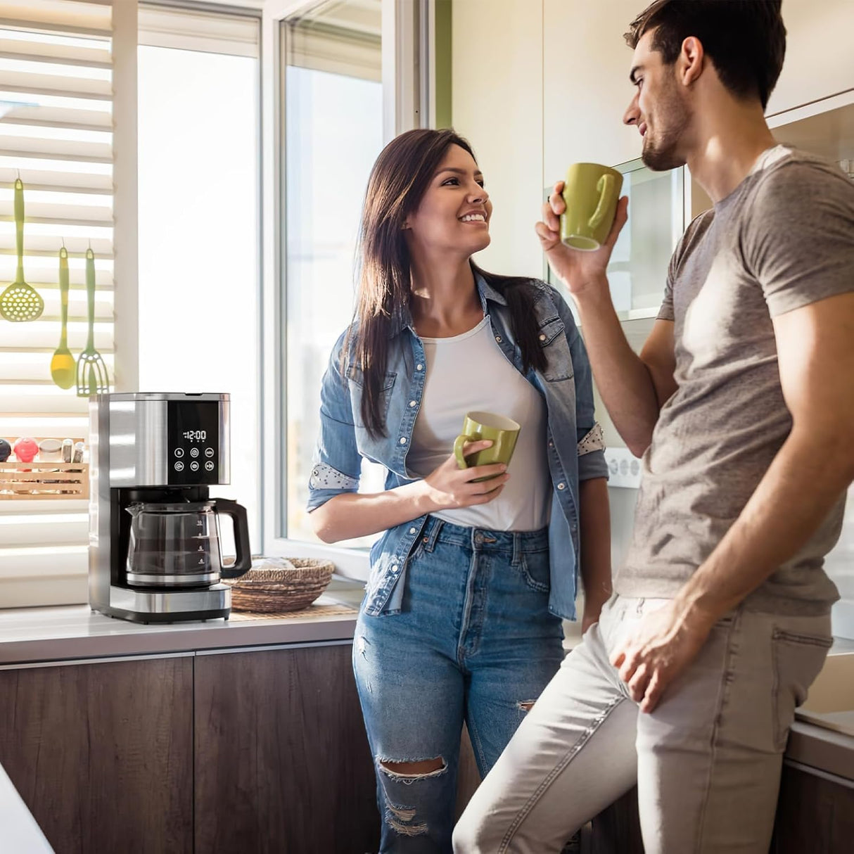 Kismile 10 Cup Drip Coffee maker with Led Display & Touch Screen CM3743