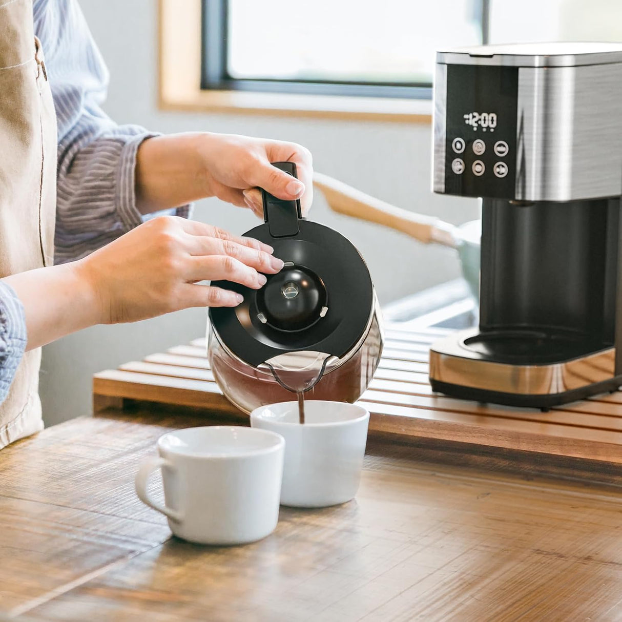 Kismile 10 Cup Drip Coffee maker with Led Display & Touch Screen CM3743