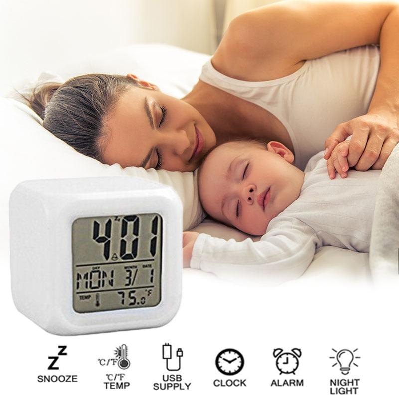 LED Digital Smart Alarm Clock Electronic Desktop Clocks LCD Display Showing Time Alarm Date Bedside Alarm Clocks with Snooze for Bedroom Kitchen Office Battery Operated Watch Table Electronic Desktop Clocks USB Wake Up Clock Wake Up Time