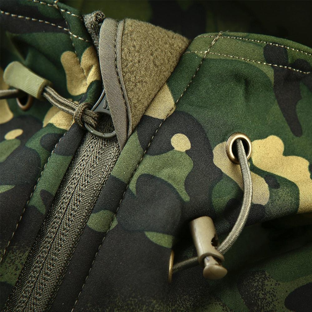 Men Green Autumn Camouflage Jacket Men's Lightweight Water-Resistant Jacket Tactical Clothing Male Camouflage Windbreaker Breathable Outdoor Snow Jacket