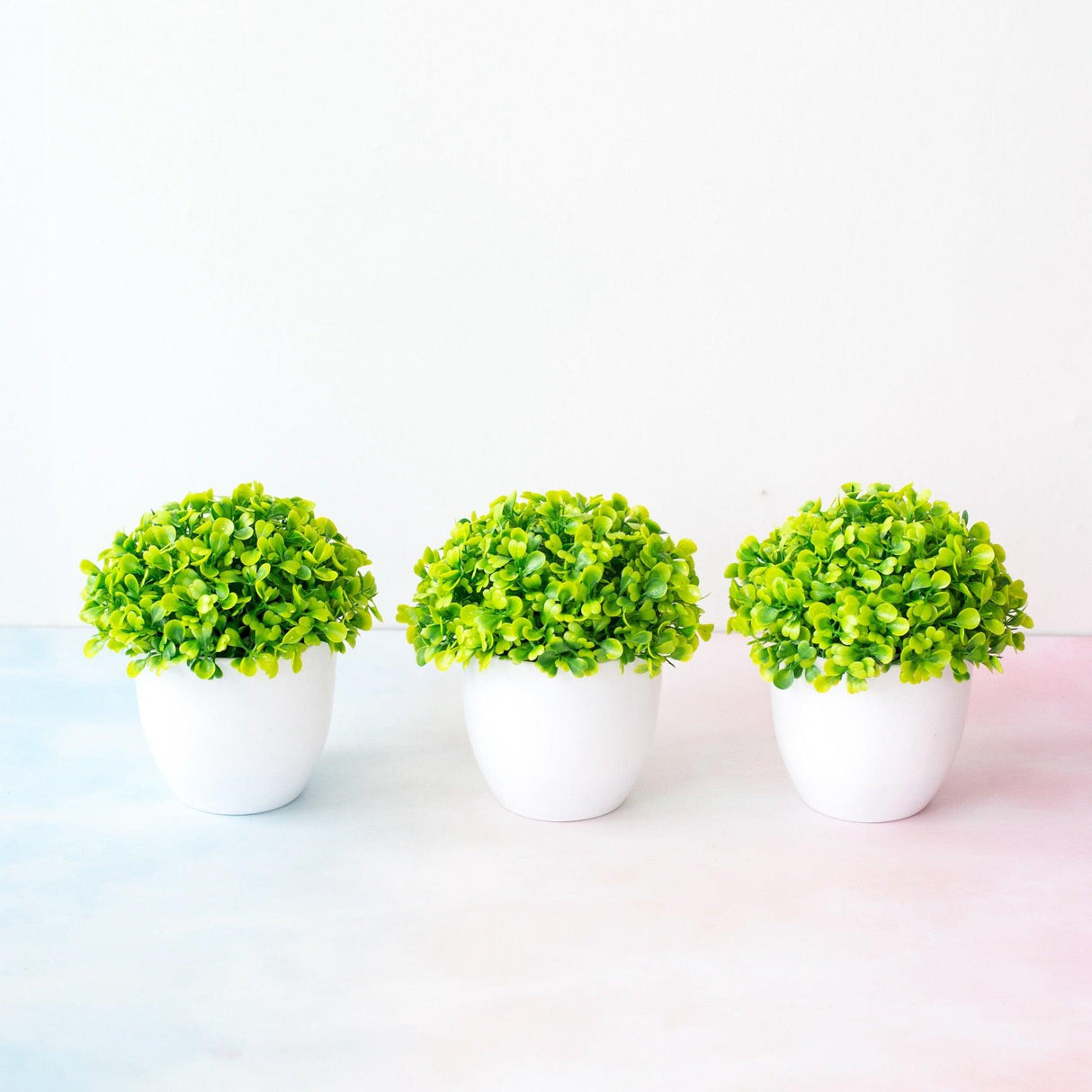 Mini Cute Artificial Bonsai Potted Plastic 15x16cm Friend's Gift Fake Decor with Plastic Pots Fake Flowers Arrangements for Home Decoration
