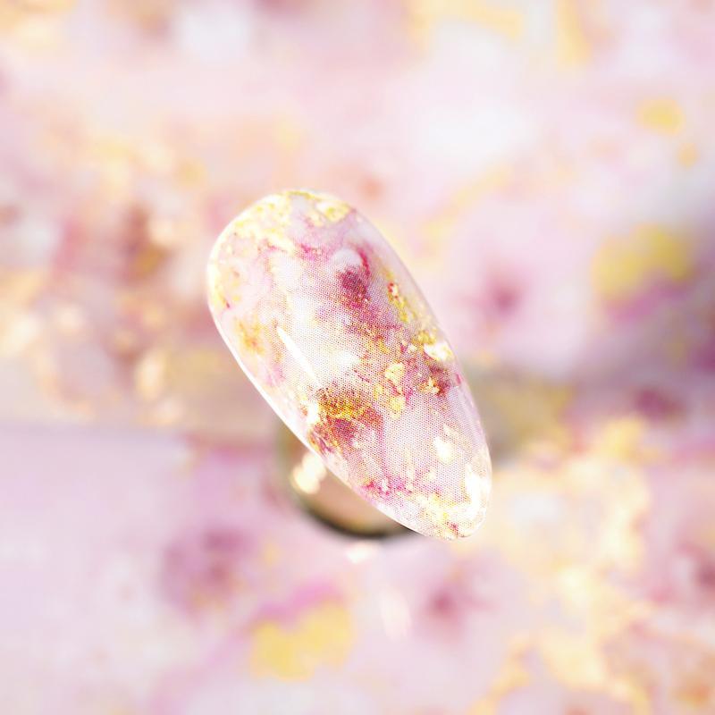 Nail Foils Marble Flower Series Iridescent Nail Art Transfer Sticker Paper Slider Nail Water Decal Design Manicures Decorations Art Manicures Decoration New Gold Nail Transfer Foils for Nail Arts Nails Supply Holographic Effect Nail Art Foil Stickers Hol