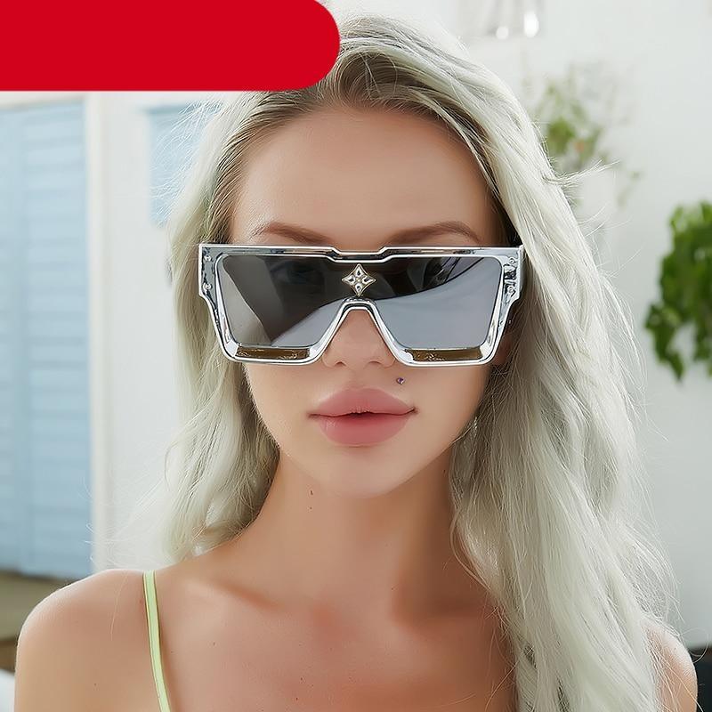 Oversized Square Rimless Shades UV400 Shape Sunglasses For Women New Fashionable New Big Frame Sun Glasses for Female New Latest Attractive Large Flat Top Eyewear For Unisex
