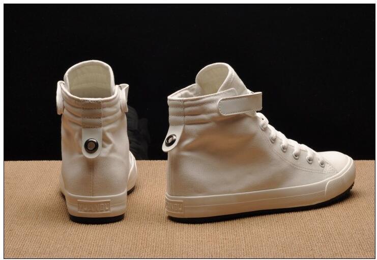 Fashion New Mens Light Breathable Canvas Casual Black White High Top Solid Color Sneakers Shoes Vulcanized Mens Sports Walking Jogging Non Slip Athletic Sneakers