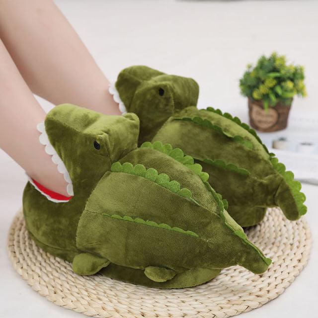 Shark Funny Shoes Girls Indoor Slippers Home Shoes Fashion Plush Warm Slippers Women Winter Cute Shark Cozy Women Slippers With Funny Face Memory Foam Non-Slip Rubber Sole Soft Slip On Home Shoes