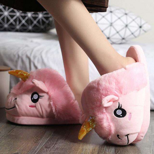 Shark Funny Shoes Girls Indoor Slippers Home Shoes Fashion Plush Warm Slippers Women Winter Cute Shark Cozy Women Slippers With Funny Face Memory Foam Non-Slip Rubber Sole Soft Slip On Home Shoes
