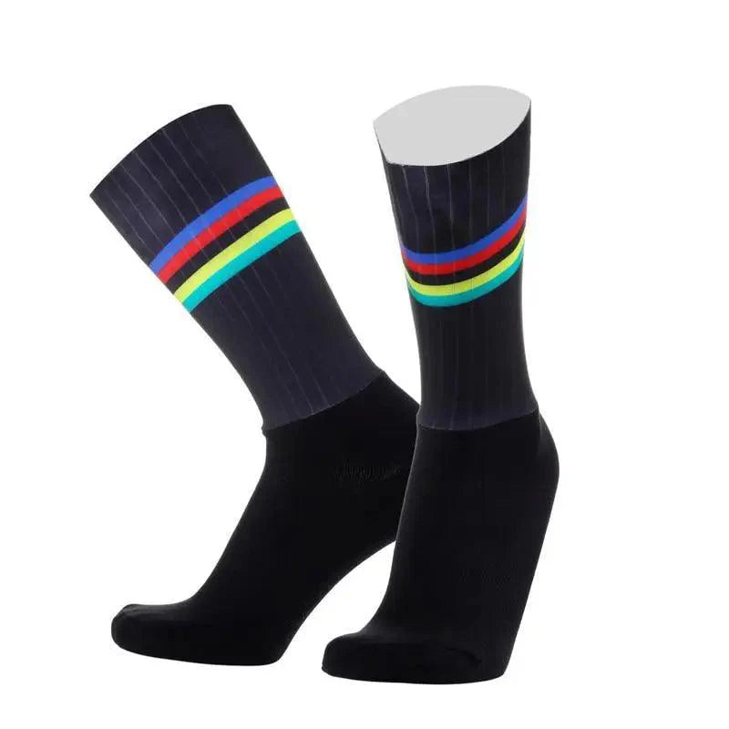 Simple Modern Design Anti Slip Silicone Cycling Socks For Men Unique Bicycle Running Socks Lightweight Breathable Sports Socks