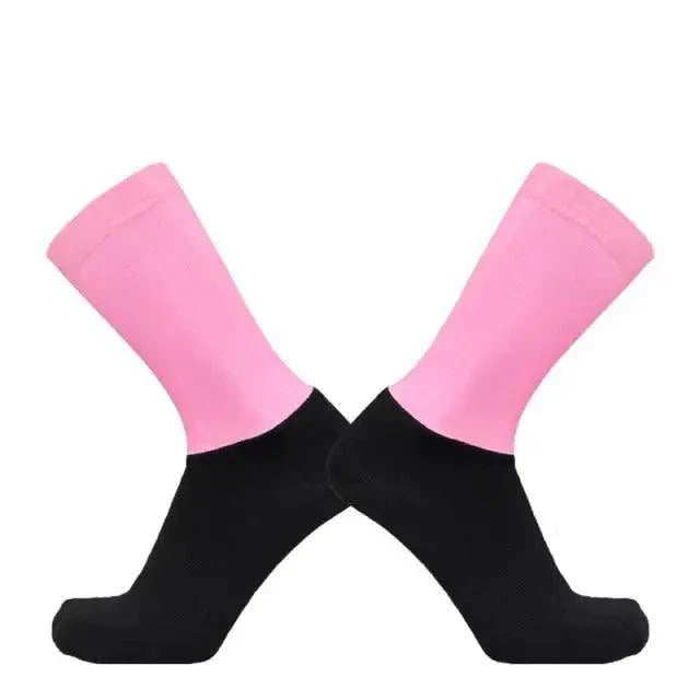 Stylish Summer Breathable Cycling Socks For Men Anti Slip Seamless Sports Cycling Socks For Men Modern Design Running Sports Socks