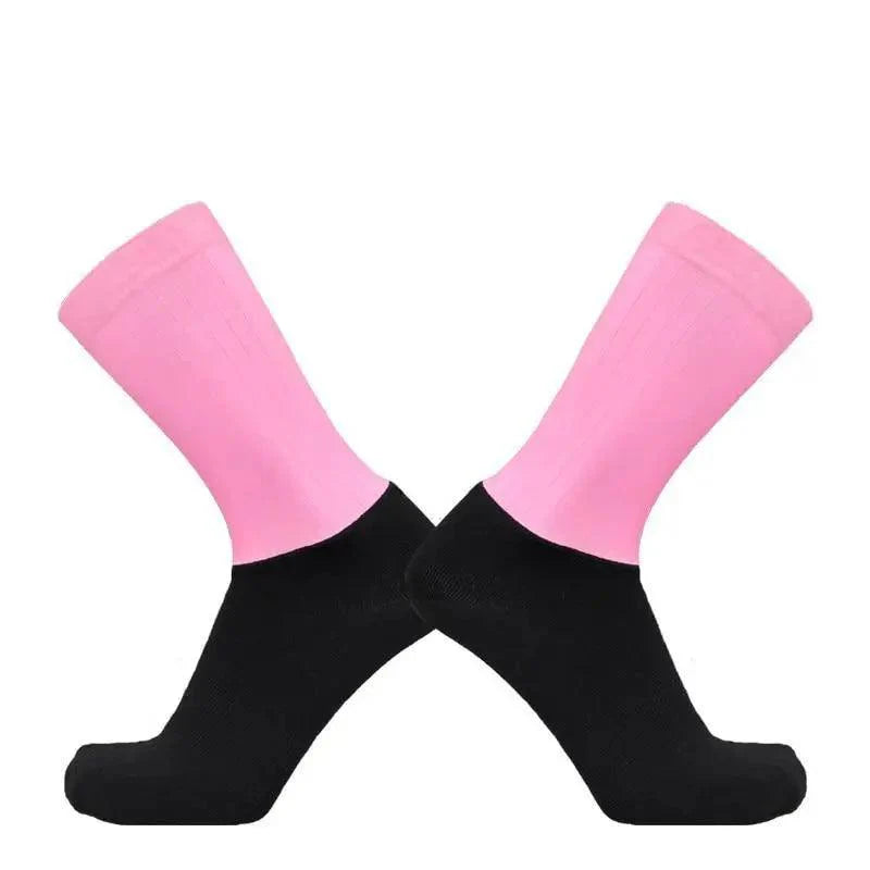 Stylish Summer Breathable Cycling Socks For Men Anti Slip Seamless Sports Cycling Socks For Men Modern Design Running Sports Socks