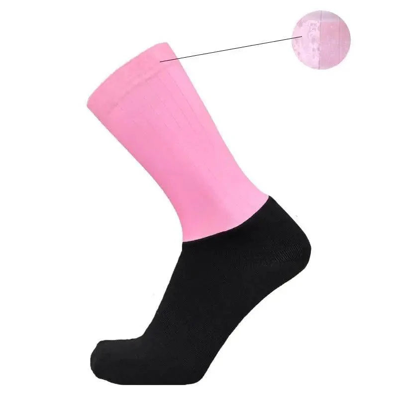 Stylish Summer Breathable Cycling Socks For Men Anti Slip Seamless Sports Cycling Socks For Men Modern Design Running Sports Socks