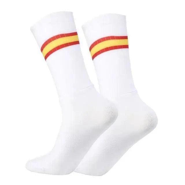 Stylish Summer Breathable Cycling Socks For Men Anti Slip Seamless Sports Cycling Socks For Men Modern Design Running Sports Socks