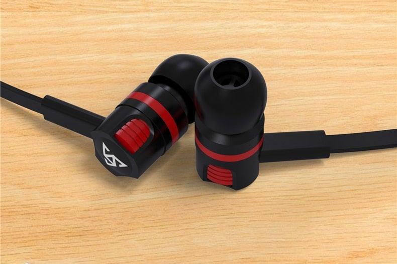 Wired in-Ear Headphones With Tangle-Free Cord Noise Isolating Bass Driven Sound Metal Earphones Carry Case Ear Bud Tips In-ear Earphone Super Bass Sound Sport Headset With Mic for Phones Ear Phone For Women 3.5mm