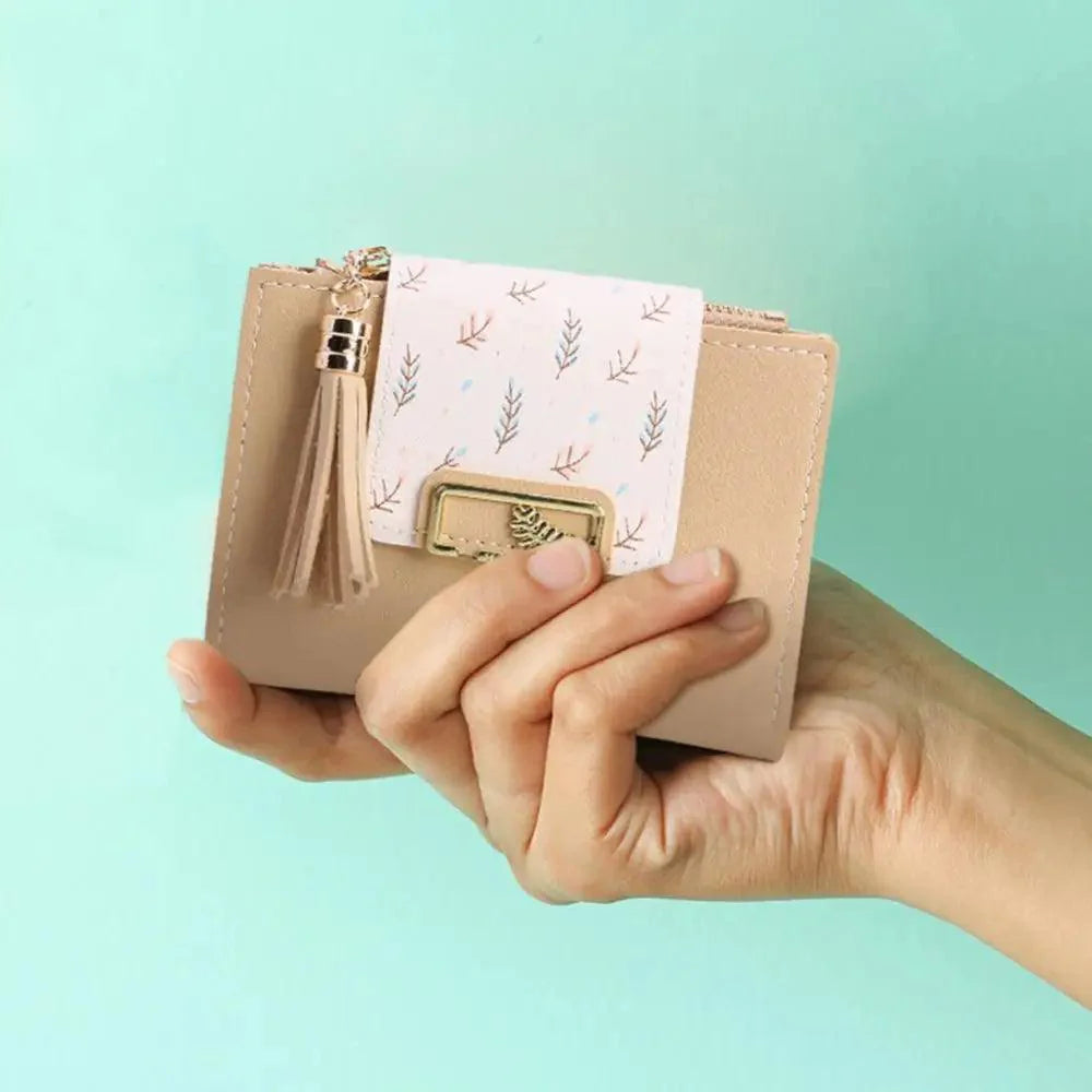 Women Pink PU Leather Short Wallet Trendy New Fashion Vintage Mini Purses Cute Feather Design Wallets